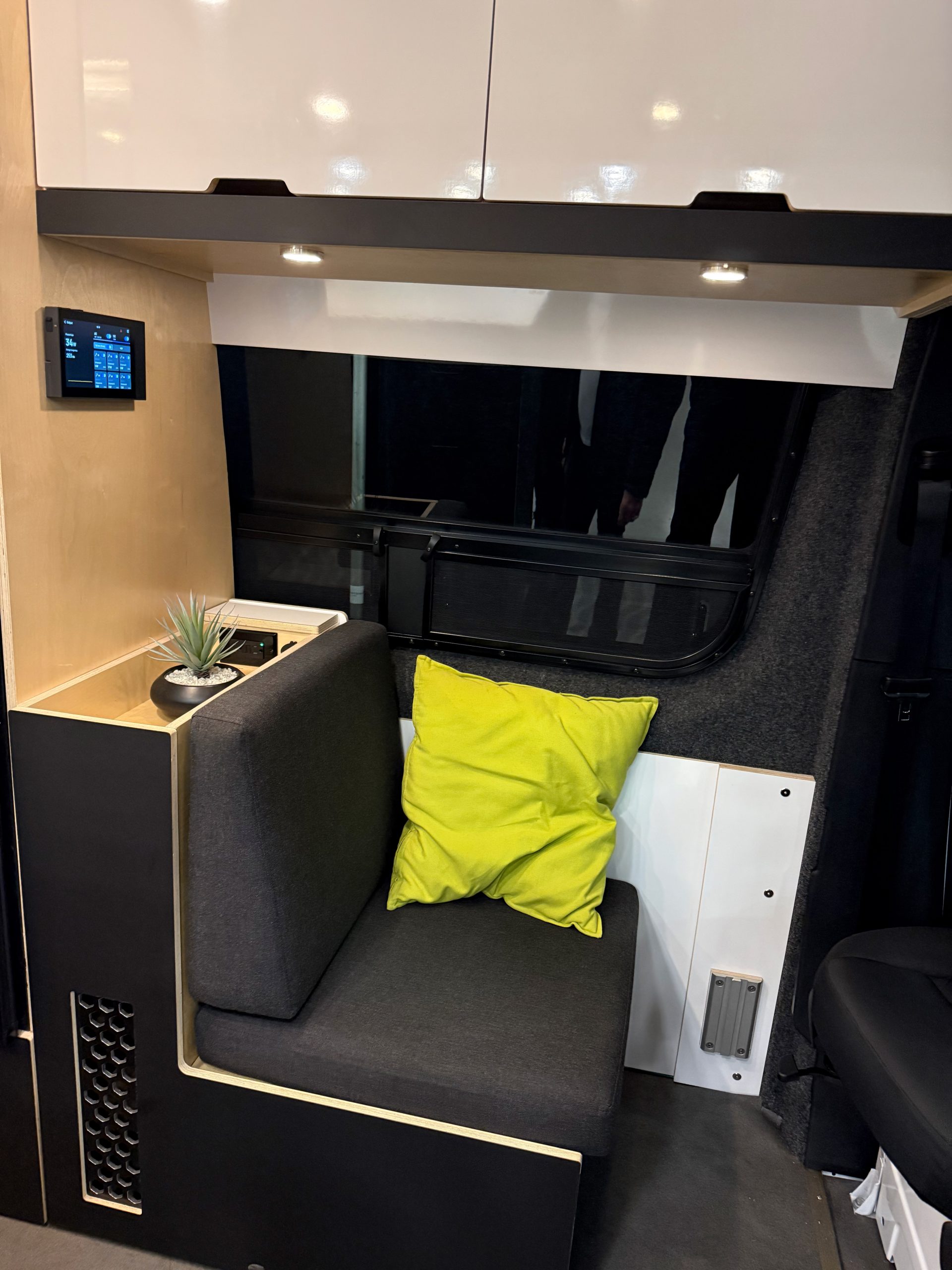 Banquette du eSprinter converti par EasyVan